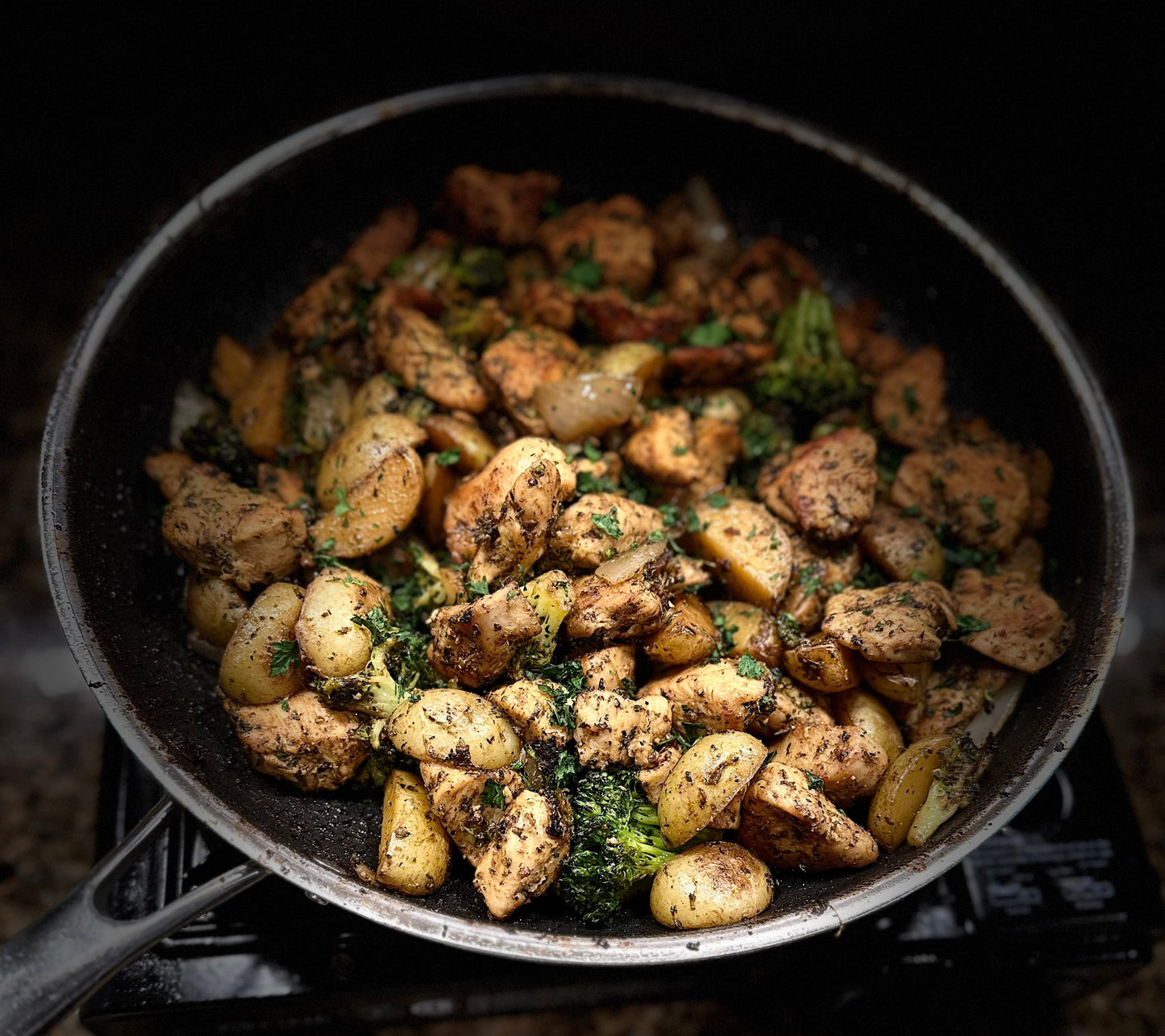 One-Pan Chicken & Potato Skillet Recipe