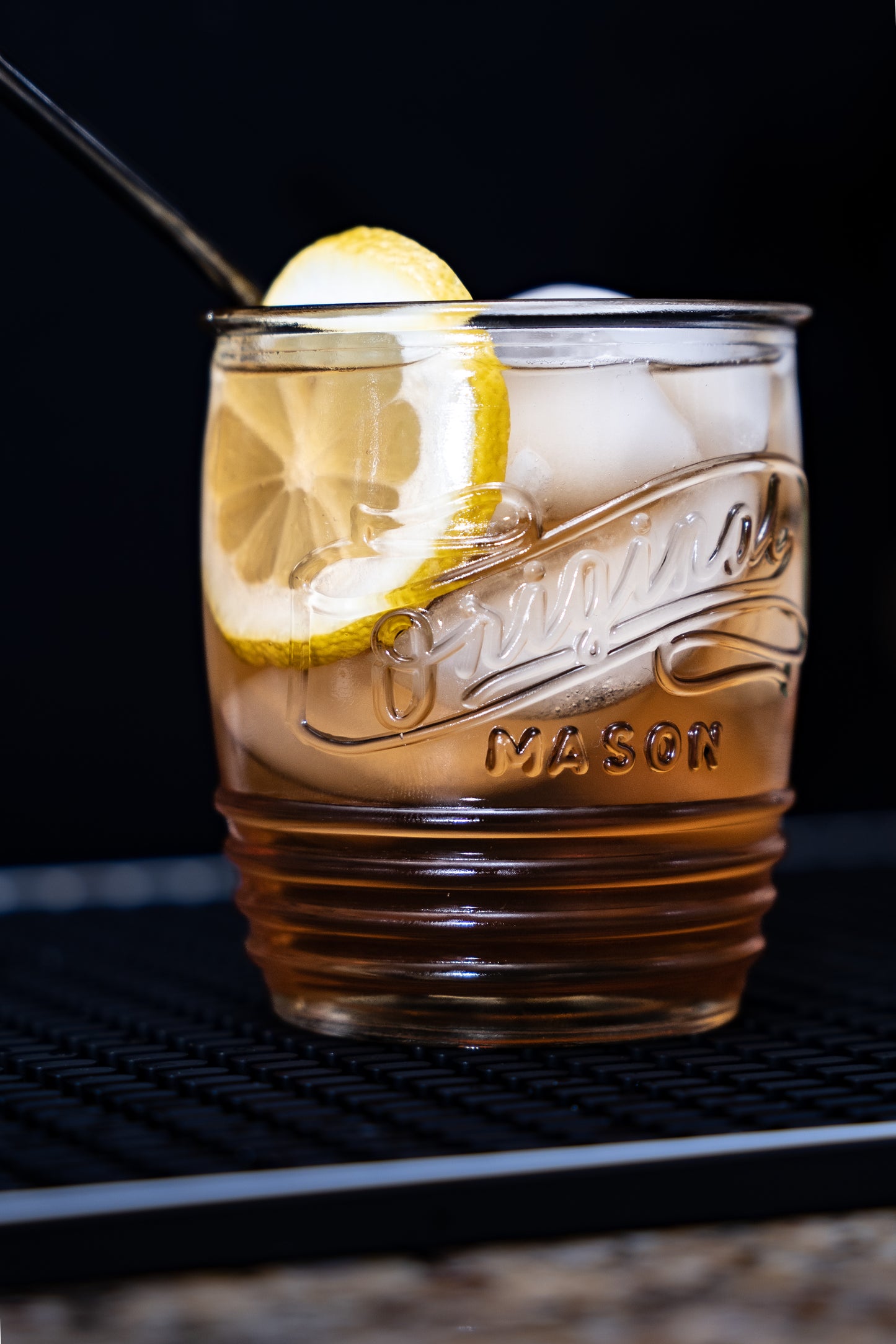 Spiked Peach Tea Cocktail