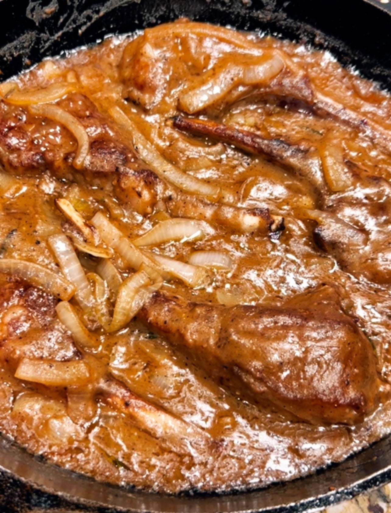 Smothered Lamb Chops Recipe